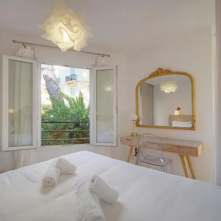 Superbe Terrasse-parking Proche Croisette A0b200 * Cannes