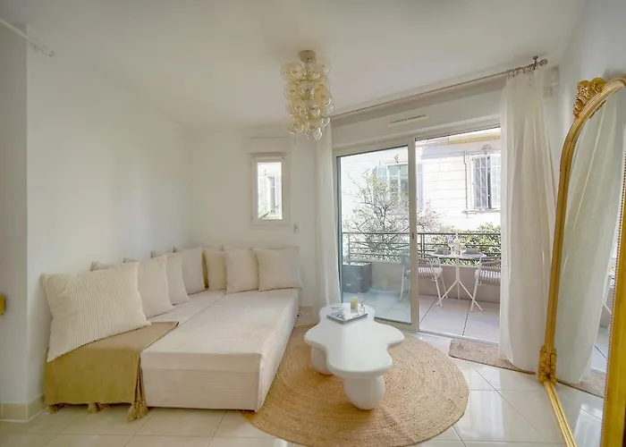 Апартаменты Superbe Terrasse-parking Proche Croisette A0b200