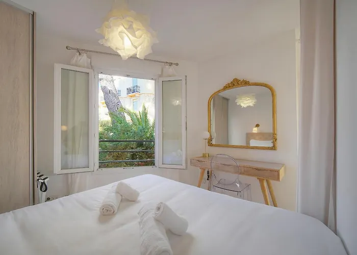 Superbe Terrasse-parking Proche Croisette A0b200 * Канны