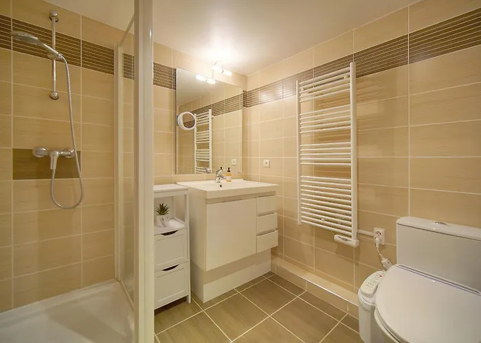 Апартаменты Superbe Terrasse-parking Proche Croisette A0b200 Канны