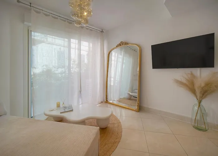 Superbe Terrasse-parking Proche Croisette A0b200