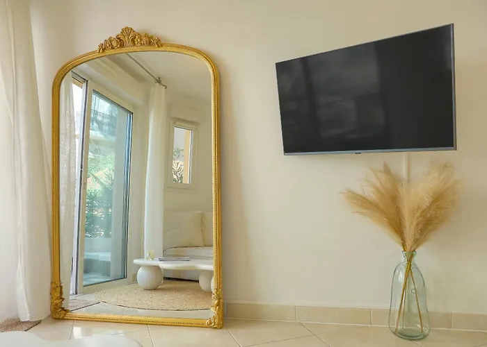 Апартаменты Superbe Terrasse-parking Proche Croisette A0b200